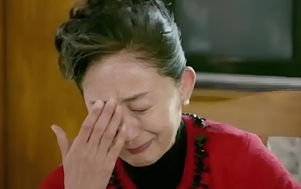BẠN SẼ NGẠC NHIÊN KHI BIẾT VÌ SAO MẸ CHỒNG PHẢI DỌN RA Ở RIÊNG CHỈ SAU 4 THÁNG SỐNG CHUNG!
