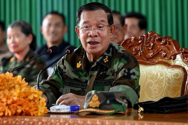 LÃNH ĐẠO THÁI LAN VÀ CAMPUCHIA ĐẾN BIÊN GIỚI, CĂNG THẲNG VẪN CHƯA GIẢI QUYẾT!