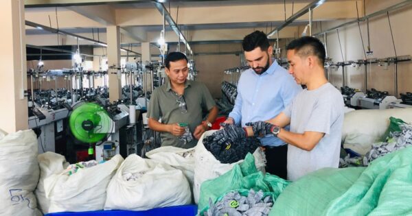 TỪ NGHÈO KHÓ ĐẾN THÀNH CÔNG VƯỢT BẠO, CÂU CHUYỆN KINH NGHIỆM ĐỂ TRUYỀN CẢM HỨNG MỌI NGƯỜI!