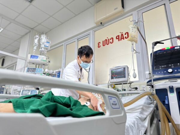 AI CŨNG NGHI NGỜ, NHƯNG AI CŨNG CÓ THỂ MẮC BỆNH NẶNG VÌ TỰ TIÊM THUỐC GIẢM ĐAU KHÔNG ĐÚNG CÁCH!