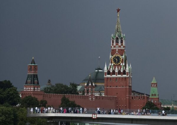 ĐIỆN KREMLIN PHẢN ỨNG NHIỆM TRỌNG VỀ TƯƠNG LAI CỦA XUNG Đ Us Nga-Ukraine!
