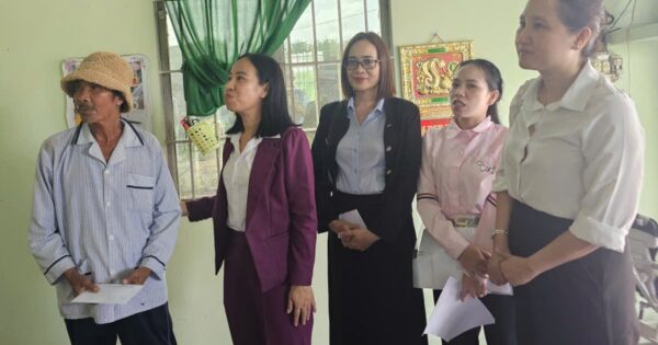 ĐỘNG VIÊN ĐỘI NGŨ – PHÓ CHỦ TỊCH ỦY BAN MTTQ VIỆT NAM TP.HCM ĐẾN THĂM HỎI VÀ HỖ TRỢ GIA ĐÌNH BỊ ẢNH HƯỞNG BÃO SỐ 3!