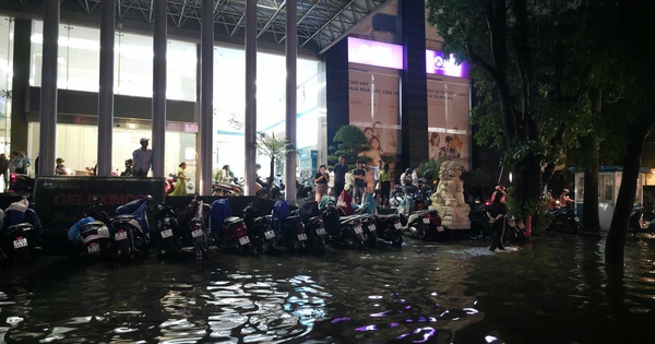 HÀ NỘI NÓNG CHÁY TRƯỚC NGẬP ÚNG NGHIÊM TRỌNG SAU MƯA LỚN TRÁI NGƯỢC!