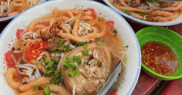KHÁM PHÁ NHỮNG MÓN BÚN ĐỊA PHƯƠNG VỚI NHỮNG TÊN GẦN NHƯ LAỀNG ĐẦU, NHƯNG LẠI GÂY THÁI ĐỘI NGHIỆM MỤC VÀ THƯỞNG THỨC VỊ GIÁC ĐẬM ĐÀ CỦA MIỀN TÂY