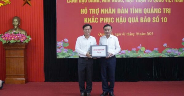 NHỮNG LỜI NHẮN NHỎ GỌN CỦA THƯỜNG TRỰC BAN BÍ THƯ TRẦN CẨM TÚ KHI GẮN KẾT VỚI GIỌT MỒ HÔI TRỌN VẸN CỦA CÁC CHIẾN BINH VÌ MIỀN TRUNG THÂN YÊU!