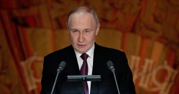 TỔNG THỐNG RÁNG RỬA HỨA CHỈ MUỐN KIỂM SOÁT VÙNG DONETSK, ĐIỀU GÂY BẤT NGỜ TRONG CUỘC ĐIỆN ĐÀM VỚI MỸ