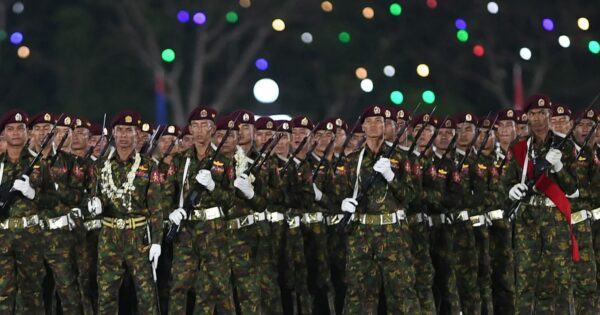 CHÍNH QUYỀN QUÂN SỰ MYANMAR ĐÃ GIÀNH LẠI THỊ TRẤN ĐÁNG CHÚ Ý TRÊN TUYẾN ĐƯỜNG THƯƠNG MẠI TRUNG QUỐC SỐNG CÒN GÌ ĐỘI VŨ TRANG?
