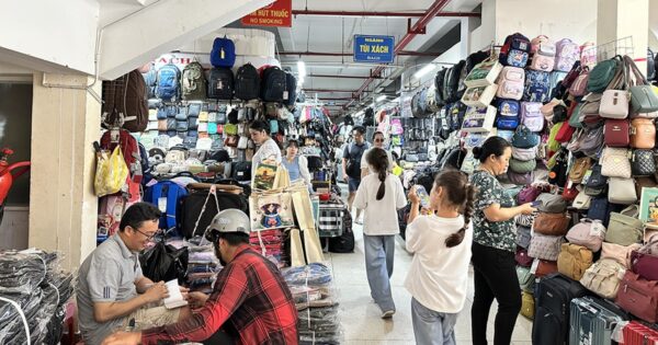 BỘ TÀI CHÍNH CHÍNH THỨC PHÊ DUYỆT: HỘ KINH DOANH SẼ ĐƯỢC CHIA THÀNH 3 NHÓM ĐỂ TÍNH THUẾ, NHƯNG CÓ GÌ ĐANG GÂY TRANNẮC?