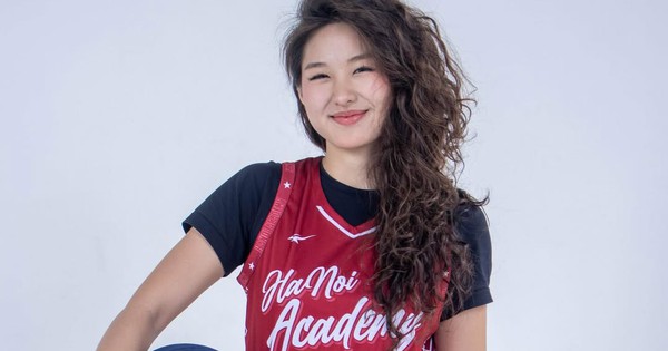 CON GÁI CỰU ĐỘI TRƯỞNG ĐIỂM HẸN VỚI VÒNG GIẢI HOA KHÔI BÓNG RỔ HỌC ĐƯỜNG!